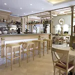 Hotell Alma Living Hotel- Al Girarrosto Venzone