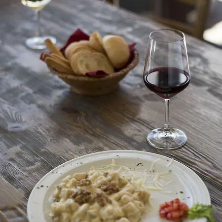 Alma Living Hotel- Al Girarrosto