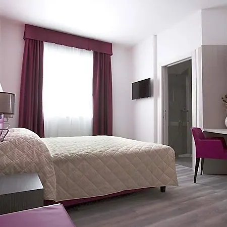 Alma Living Hotel- Al Girarrosto Otel 3*
