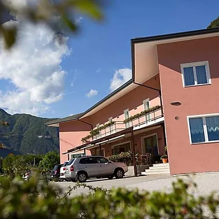 Otel Alma Living Hotel- Al Girarrosto Venzone
