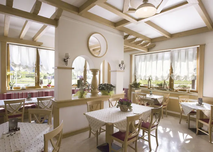 Alma Living Hotel- Al Girarrosto Venzone