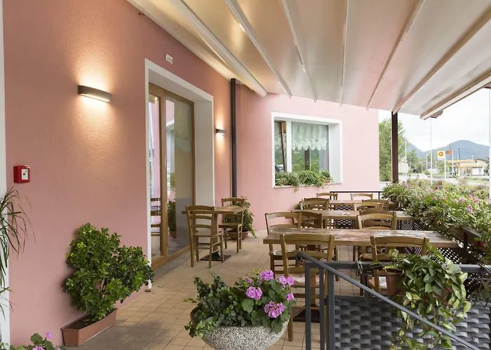 Alma Living Hotel- Al Girarrosto Szálloda