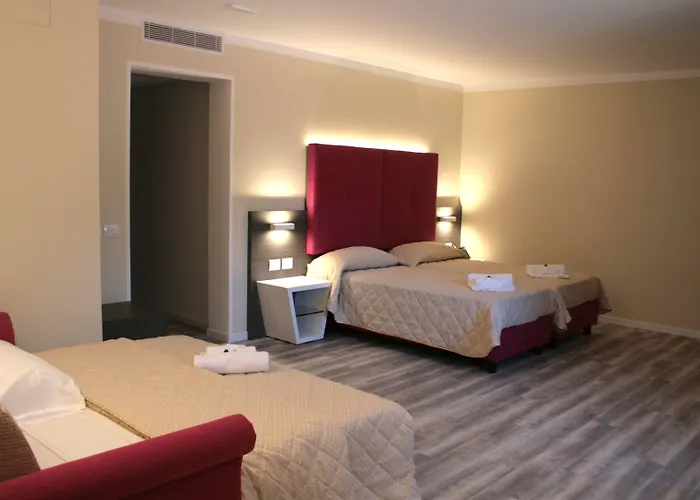 Alma Living Hotel- Al Girarrosto Szálloda Venzone